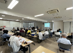 写真：講演会の様子1