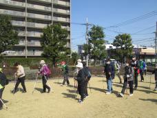 写真：歩く練習もしました