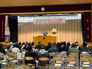 写真：意見発表会の様子