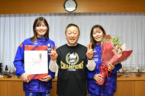 3月11日東京羽田ヴィッキーズ　Wリーグフューチャー優勝表敬訪問