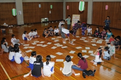 写真：巨大神経衰弱の様子