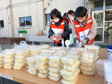 物資給食班による炊き出し訓練