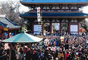 写真：荒井　千砂子さん作「出初式×成人式」（池上本門寺）