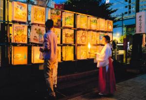 写真：伊東　幸恵さん作「穴守稲荷　献灯祭」（穴守稲荷）