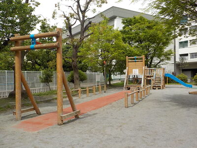 木製遊具1